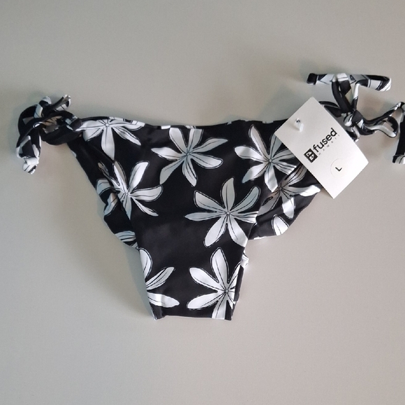 Fused Hawaii Other - Fused Black and White Floral Bikini Bottom